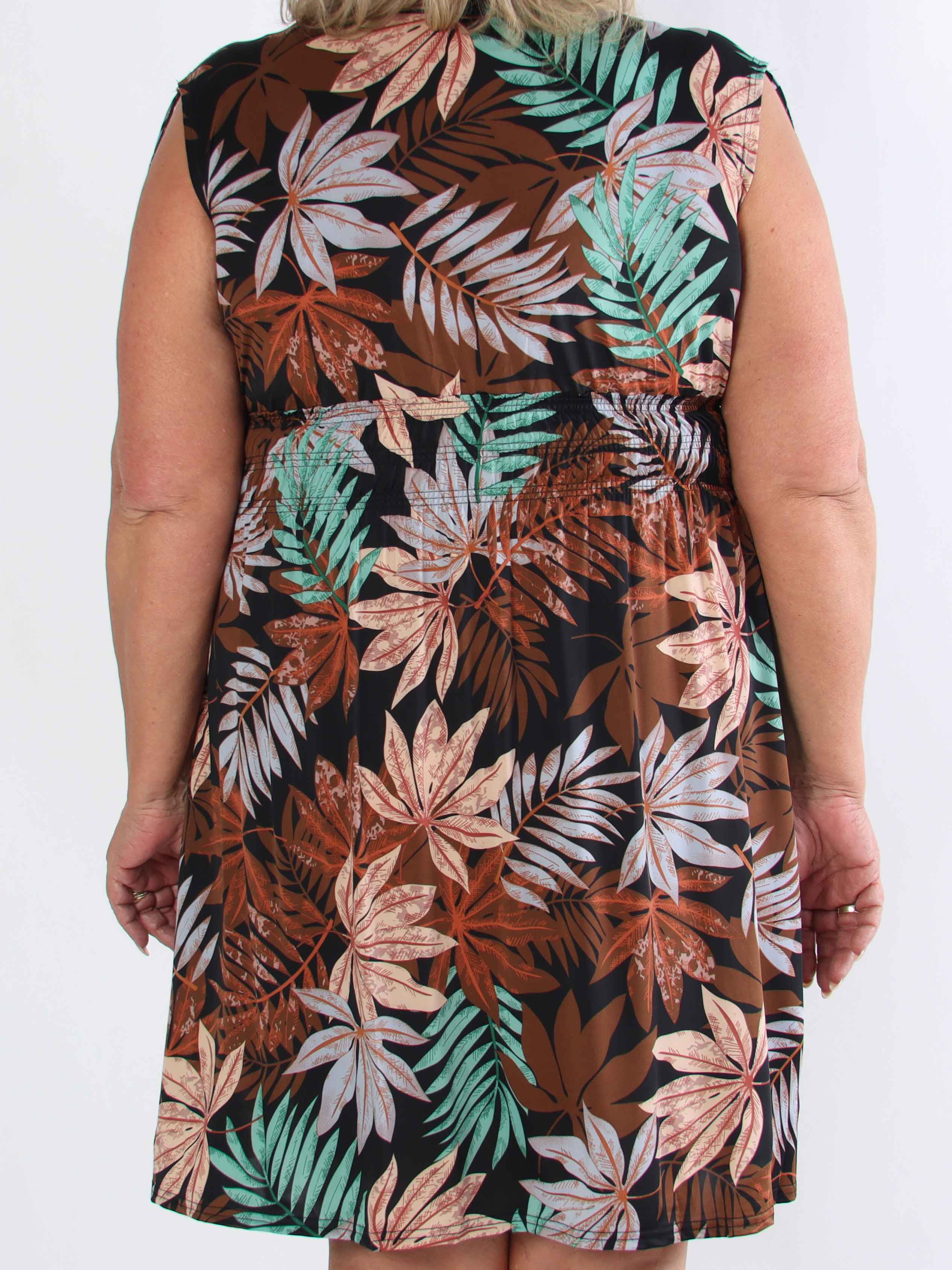 Pams Leaf Short - Kort elastisk plus size kjole i krølfrit stof